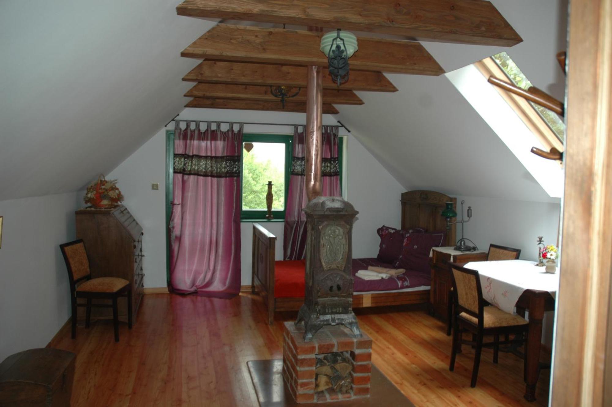 Domy Konesera Trzcin Chambre photo