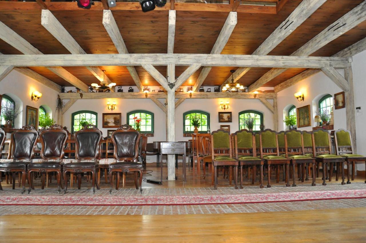 Domy Konesera Trzcin Extérieur photo